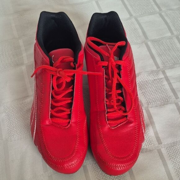 HOST PICK🥳 Puma Red Sneakers with White Detailing - Picture 4 of 16